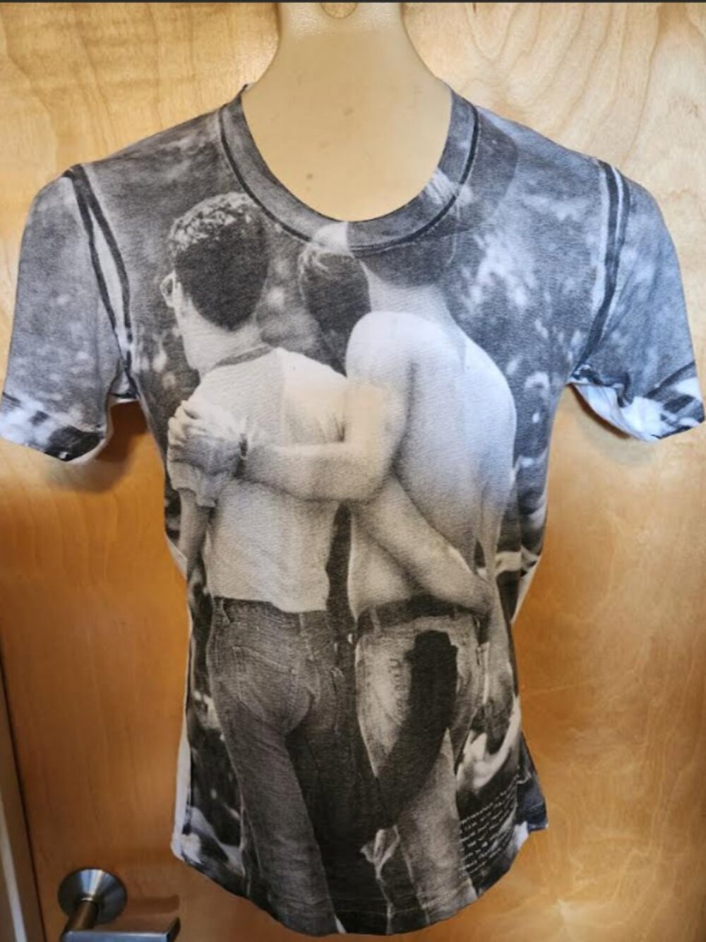 Men's Graphic LGBTQ+ Pride T-shirt - Small